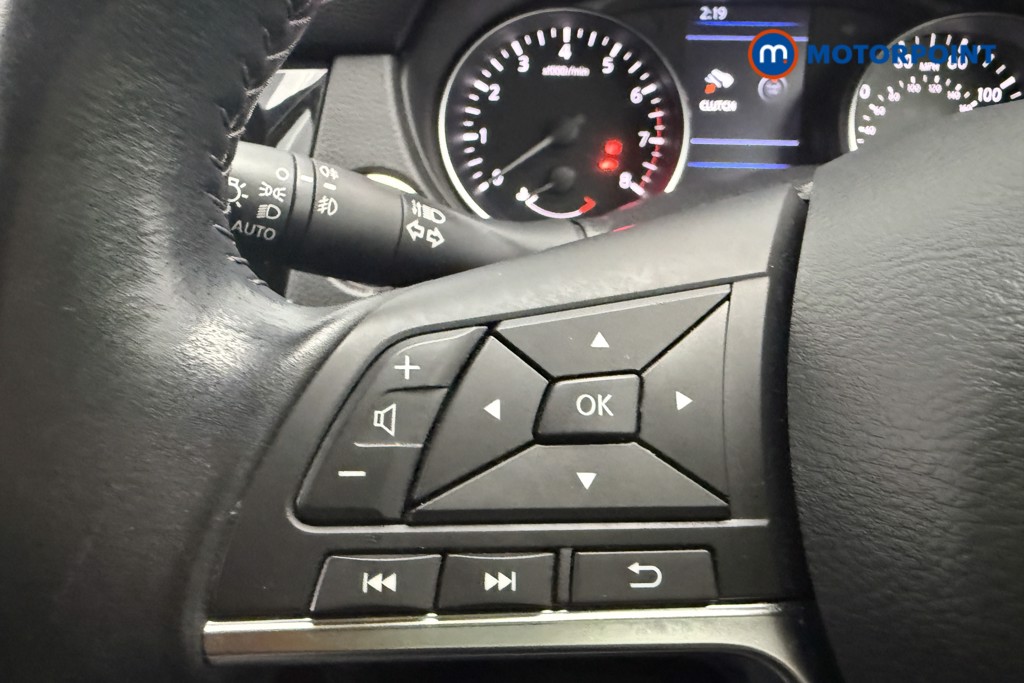 Nissan Qashqai N-Motion Manual Petrol SUV - Stock Number (1564824) - 14th supplementary image