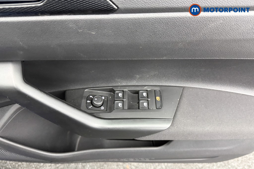 Volkswagen Polo Match Manual Petrol Hatchback - Stock Number (1564940) - 17th supplementary image