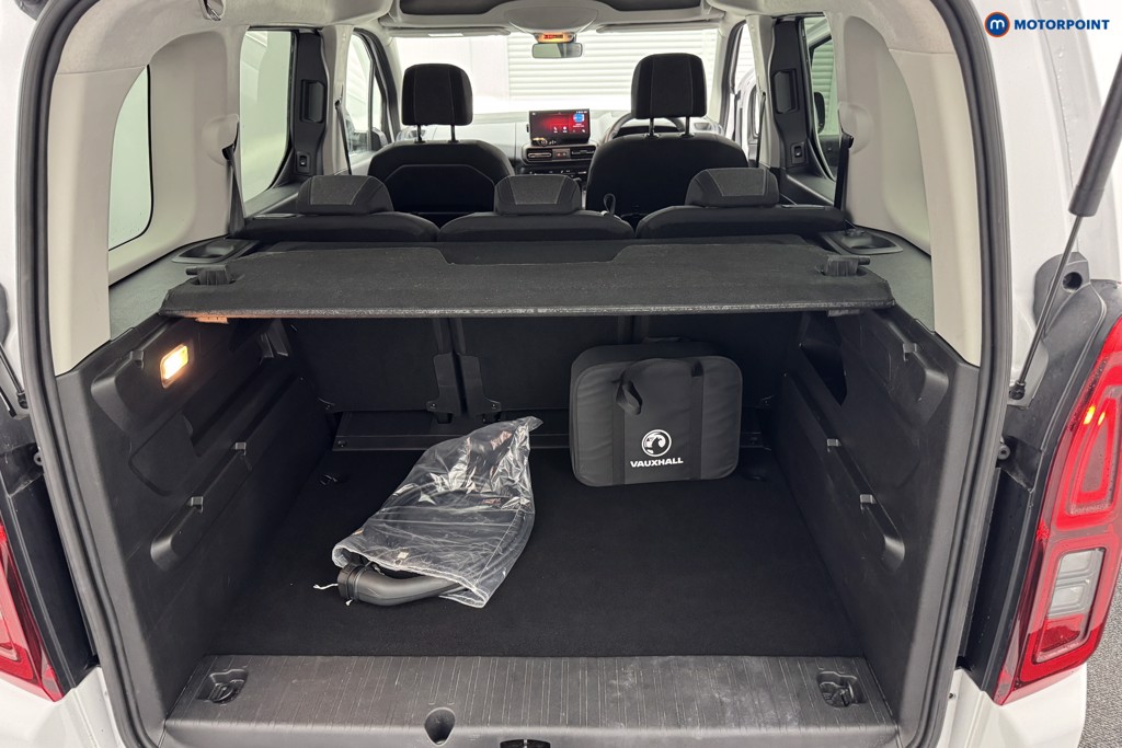 Vauxhall Combo Life Ultimate Automatic Electric People Carrier - Stock Number (1565249) - 3rd supplementary image