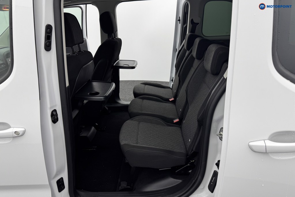 Vauxhall Combo Life Ultimate Automatic Electric People Carrier - Stock Number (1565249) - 7th supplementary image