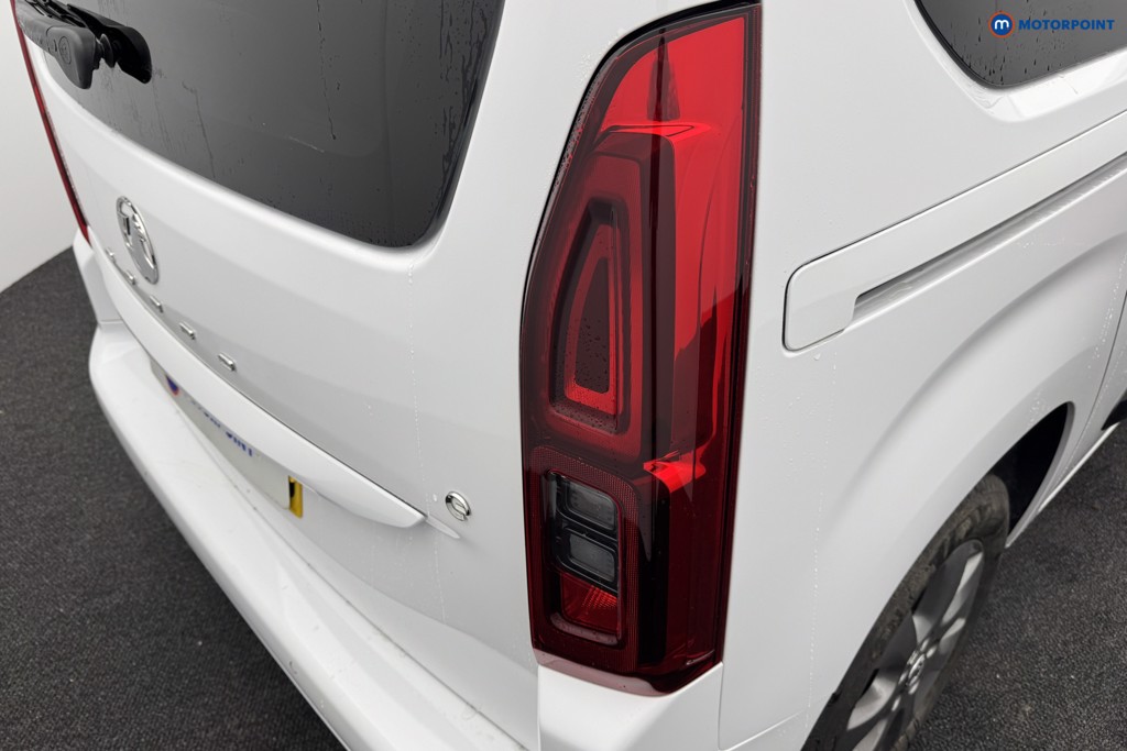 Vauxhall Combo Life Ultimate Automatic Electric People Carrier - Stock Number (1565249) - 28th supplementary image