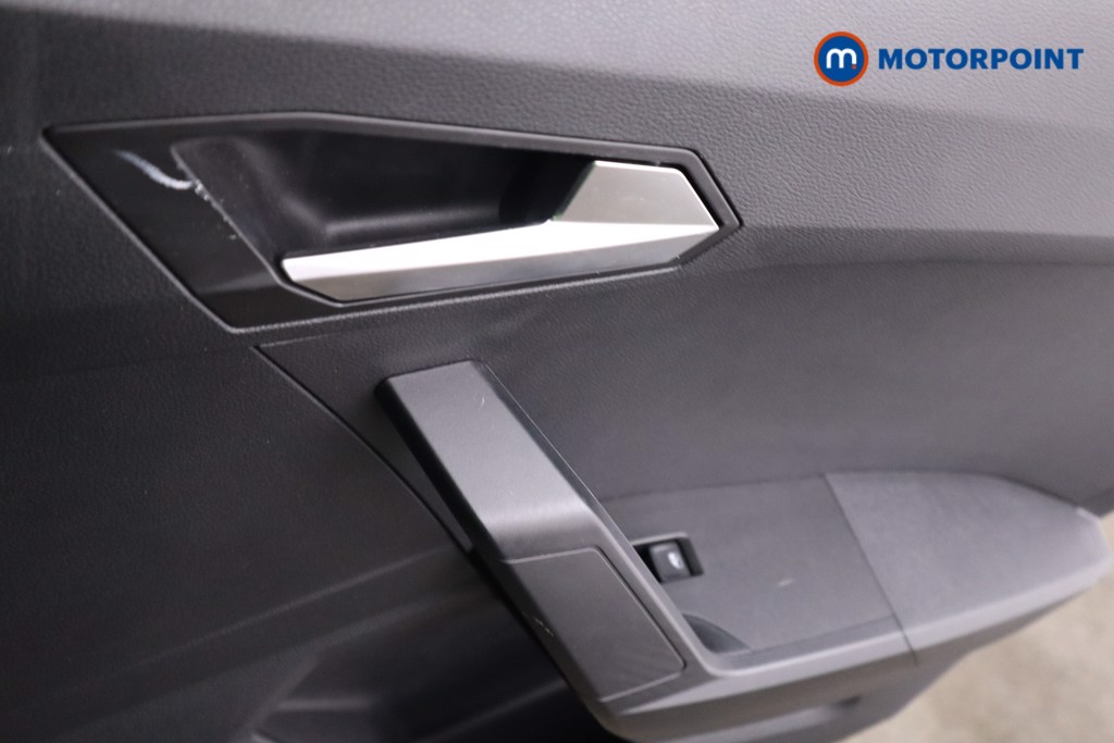 Seat Arona FR Manual Petrol SUV - Stock Number (1566861) - 16th supplementary image