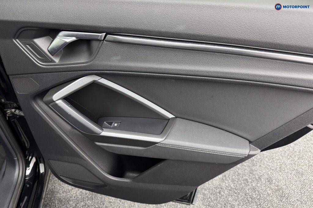 Audi Q3 Black Edition Automatic Petrol SUV - Stock Number (1567021) - 25th supplementary image