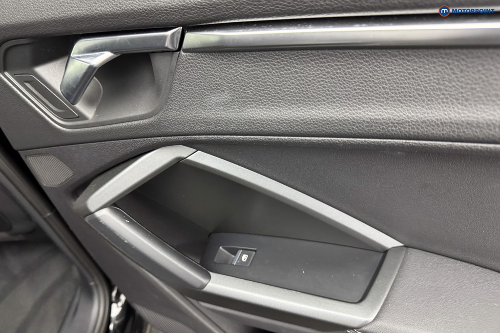 Audi Q3 Black Edition Automatic Petrol SUV - Stock Number (1567021) - 26th supplementary image