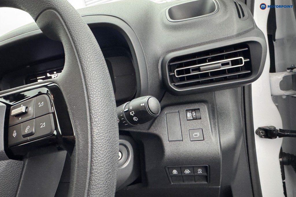 Vauxhall Combo Cargo Prime Manual Diesel Crew Bus - Stock Number (1567027) - 22nd supplementary image