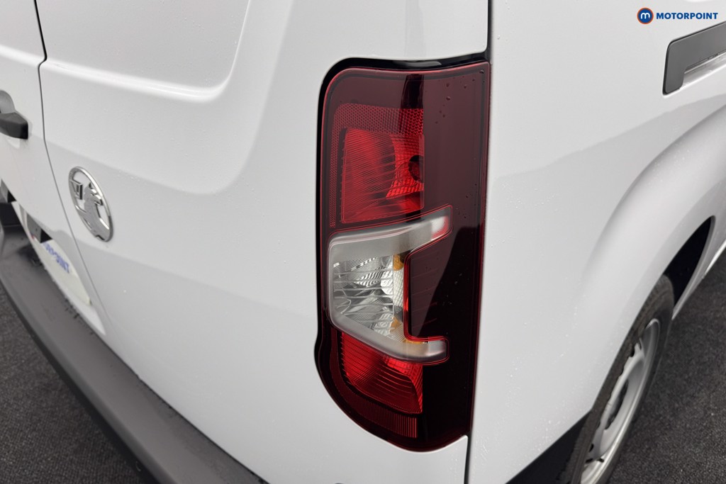 Vauxhall Combo Cargo Prime Manual Diesel Crew Bus - Stock Number (1567027) - 29th supplementary image