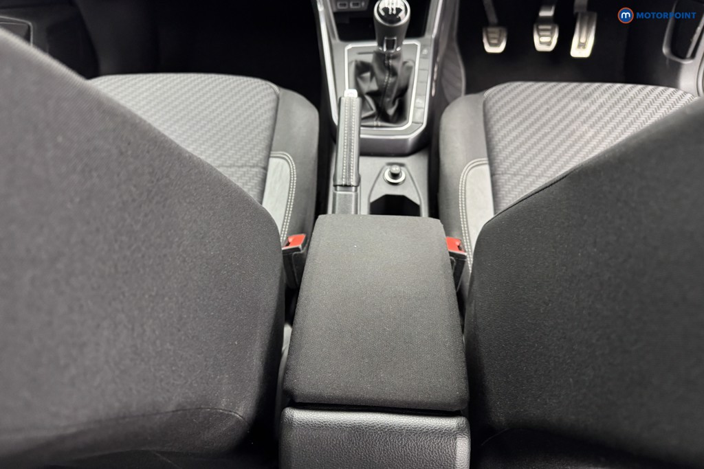 Volkswagen Polo R-Line Manual Petrol Hatchback - Stock Number (1567515) - 10th supplementary image