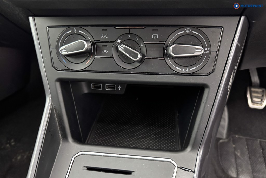 Volkswagen Polo R-Line Manual Petrol Hatchback - Stock Number (1567515) - 15th supplementary image