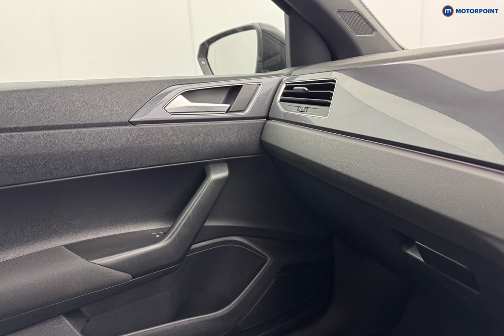 Volkswagen Polo R-Line Manual Petrol Hatchback - Stock Number (1567515) - 17th supplementary image