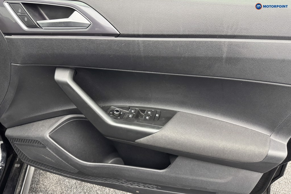 Volkswagen Polo R-Line Manual Petrol Hatchback - Stock Number (1567515) - 22nd supplementary image
