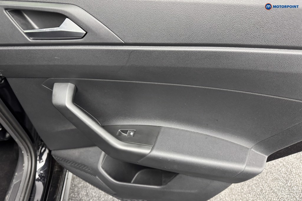 Volkswagen Polo R-Line Manual Petrol Hatchback - Stock Number (1567515) - 24th supplementary image
