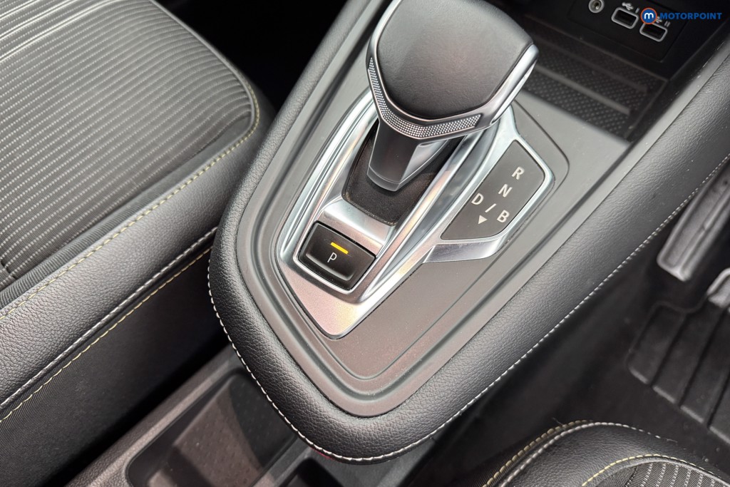Renault Captur Engineered Automatic Petrol-Electric Hybrid SUV - Stock Number (1568685) - 14th supplementary image