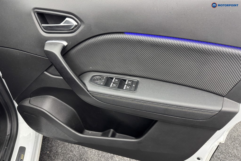 Renault Captur Engineered Automatic Petrol-Electric Hybrid SUV - Stock Number (1568685) - 22nd supplementary image
