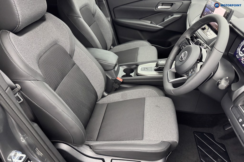 Nissan Qashqai N-Connecta Automatic Petrol SUV - Stock Number (1569446) - 5th supplementary image