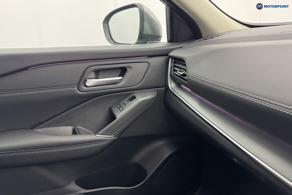 Nissan Qashqai N-Connecta Automatic Petrol SUV - Stock Number (1569446) - 15th supplementary image