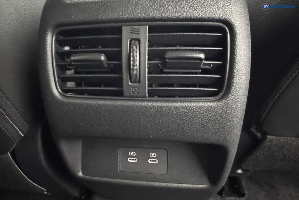 Nissan Qashqai N-Connecta Automatic Petrol SUV - Stock Number (1569446) - 23rd supplementary image