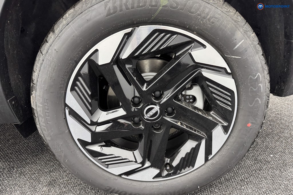 Nissan Qashqai N-Connecta Automatic Petrol SUV - Stock Number (1569446) - 33rd supplementary image