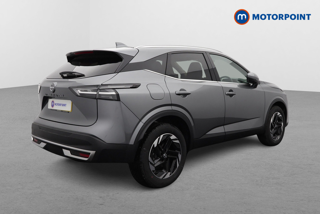 Nissan Qashqai N-Connecta Automatic Petrol SUV - Stock Number (1569446) - Drivers side rear corner
