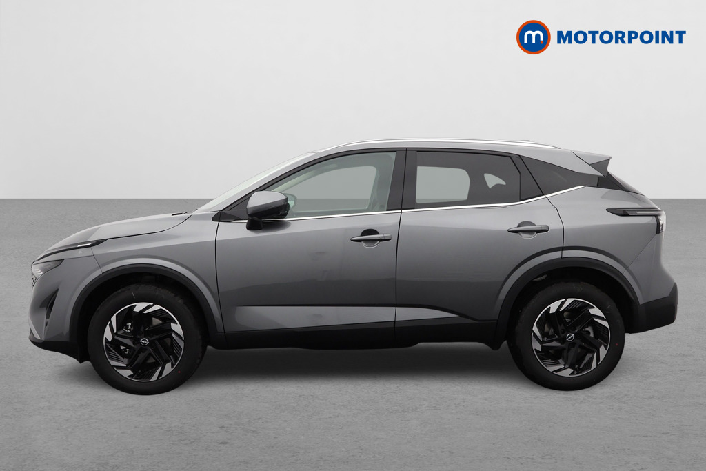 Nissan Qashqai N-Connecta Automatic Petrol SUV - Stock Number (1569446) - Passenger side