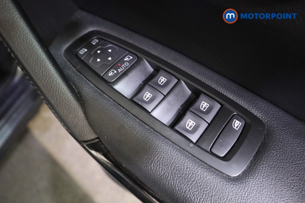 Renault Kadjar Iconic Manual Petrol SUV - Stock Number (1571200) - 9th supplementary image