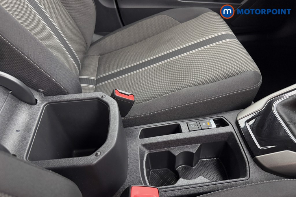 Volkswagen T-Roc SE Manual Petrol SUV - Stock Number (1571230) - 17th supplementary image