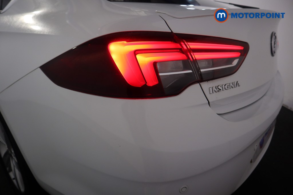 Vauxhall Insignia SRI Manual Diesel Hatchback - Stock Number (1571241) - 20th supplementary image
