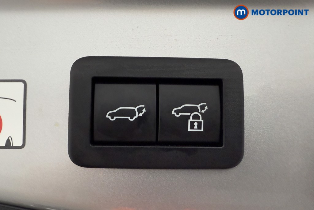 Toyota C-Hr Design Automatic Petrol Plug-In Hybrid SUV - Stock Number (1571563) - 25th supplementary image