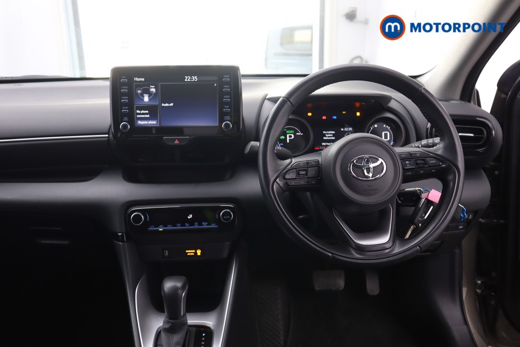 Toyota Yaris Design Automatic Petrol-Electric Hybrid Hatchback - Stock Number (1571651) - 16th supplementary image