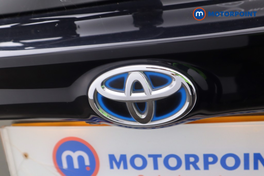 Toyota Yaris Design Automatic Petrol-Electric Hybrid Hatchback - Stock Number (1571651) - 19th supplementary image