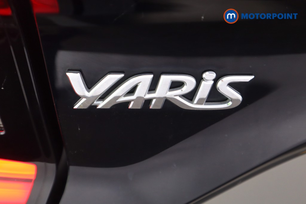 Toyota Yaris Design Automatic Petrol-Electric Hybrid Hatchback - Stock Number (1571651) - 20th supplementary image