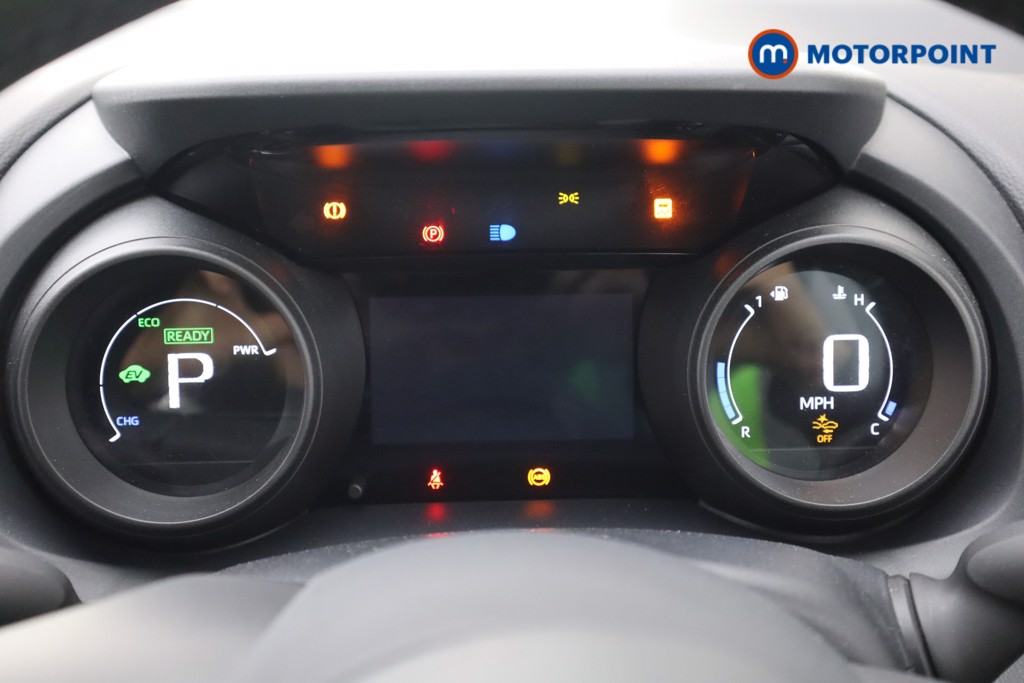 Toyota Yaris Design Automatic Petrol-Electric Hybrid Hatchback - Stock Number (1571651) - 1st supplementary image