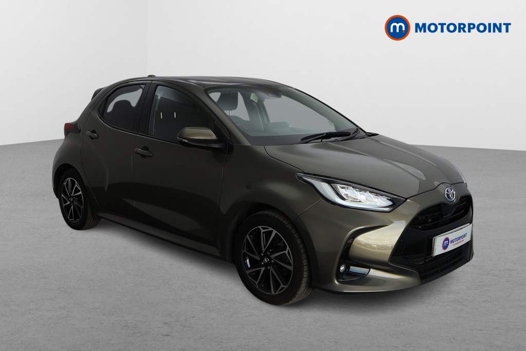 Toyota Yaris Design Automatic Petrol-Electric Hybrid Hatchback - Stock Number (1571651) - Drivers side front corner