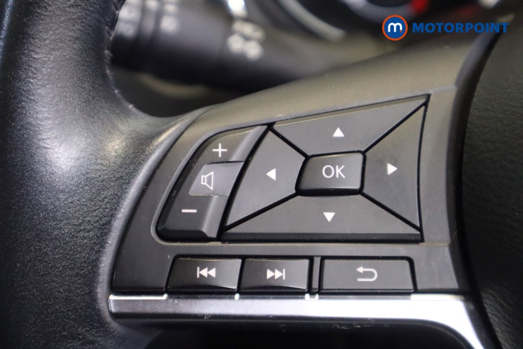 Nissan Qashqai Tekna Manual Diesel SUV - Stock Number (1572129) - 19th supplementary image