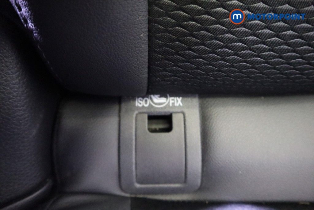 Nissan Qashqai Tekna Manual Diesel SUV - Stock Number (1572129) - 29th supplementary image