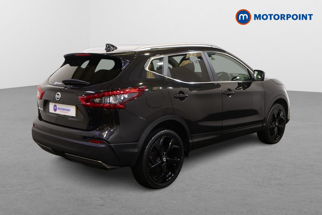 Nissan Qashqai Tekna Manual Diesel SUV - Stock Number (1572129) - Drivers side rear corner