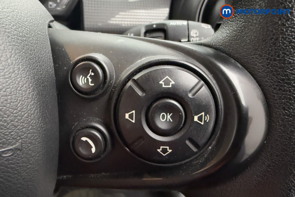 Mini Hatchback Cooper Classic Automatic Petrol Hatchback - Stock Number (1572329) - 4th supplementary image