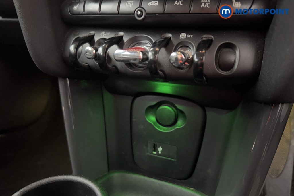 Mini Hatchback Cooper Classic Automatic Petrol Hatchback - Stock Number (1572329) - 12th supplementary image