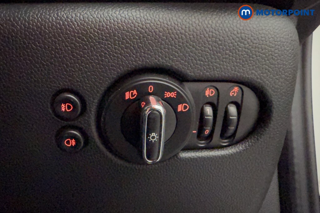 Mini Hatchback Cooper Classic Automatic Petrol Hatchback - Stock Number (1572329) - 16th supplementary image
