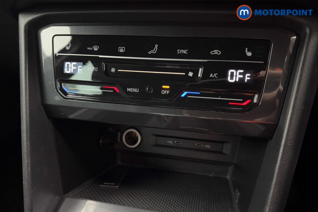 Volkswagen Tiguan R-Line Automatic Petrol SUV - Stock Number (1572336) - 13th supplementary image