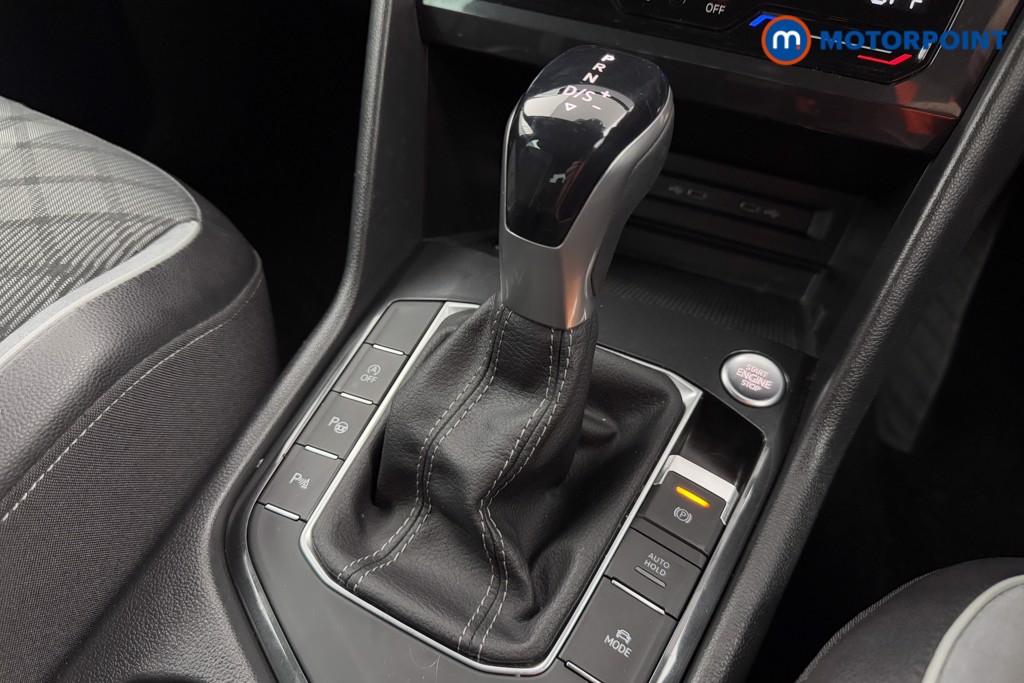 Volkswagen Tiguan R-Line Automatic Petrol SUV - Stock Number (1572336) - 14th supplementary image