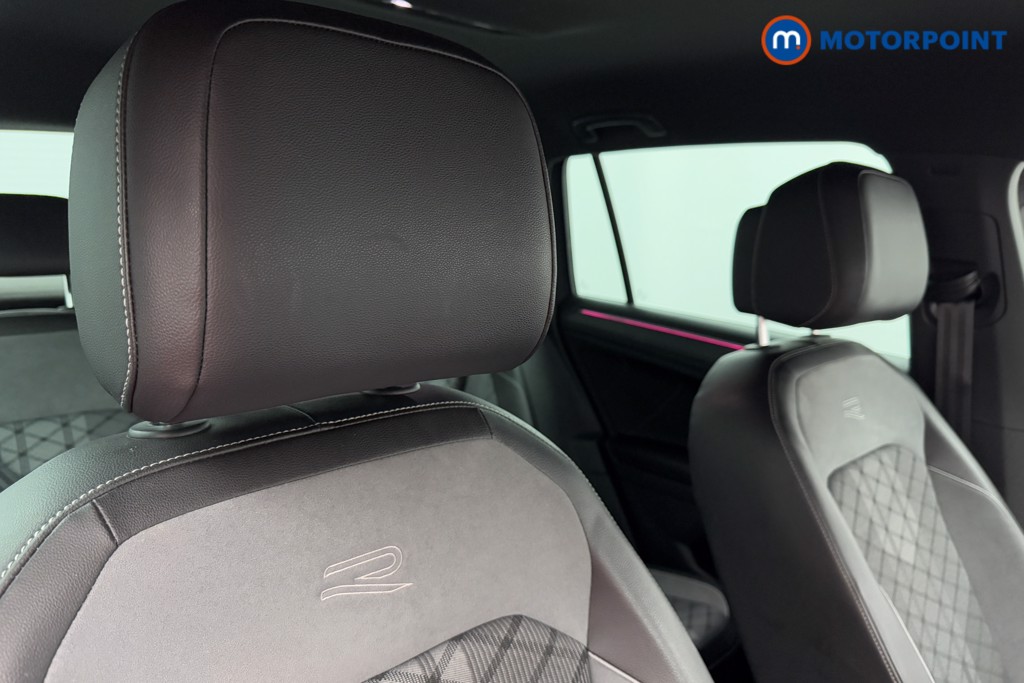 Volkswagen Tiguan R-Line Automatic Petrol SUV - Stock Number (1572336) - 21st supplementary image