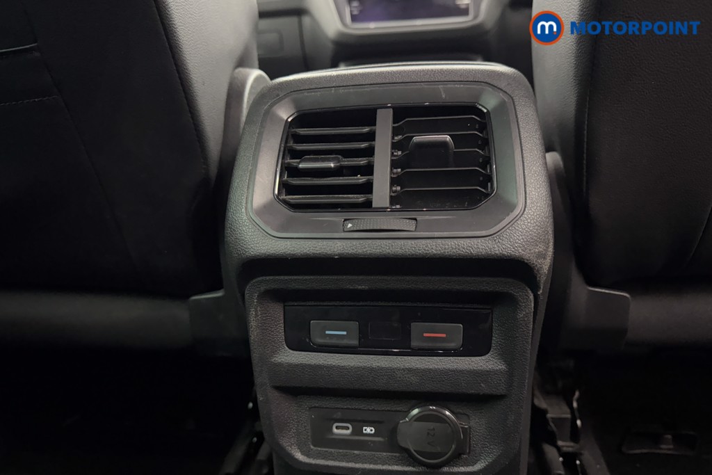Volkswagen Tiguan R-Line Automatic Petrol SUV - Stock Number (1572336) - 23rd supplementary image