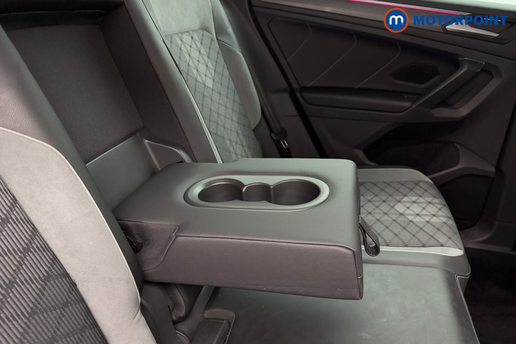 Volkswagen Tiguan R-Line Automatic Petrol SUV - Stock Number (1572336) - 24th supplementary image