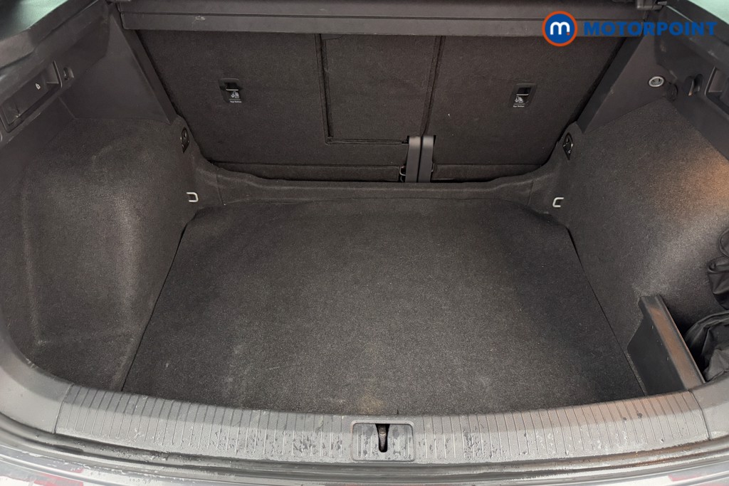 Volkswagen Tiguan R-Line Automatic Petrol SUV - Stock Number (1572336) - 26th supplementary image