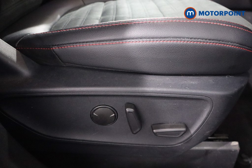 Ford Kuga St-Line Automatic Petrol Plug-In Hybrid SUV - Stock Number (1572537) - 23rd supplementary image