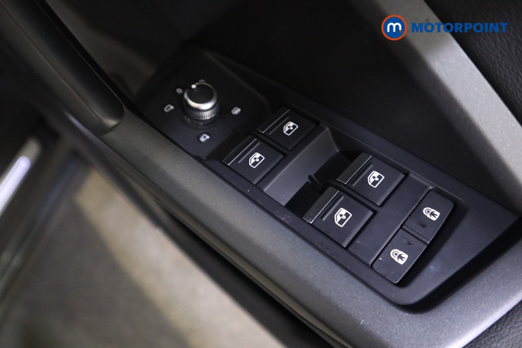 Audi Q3 S Line Automatic Petrol SUV - Stock Number (1572625) - 11th supplementary image