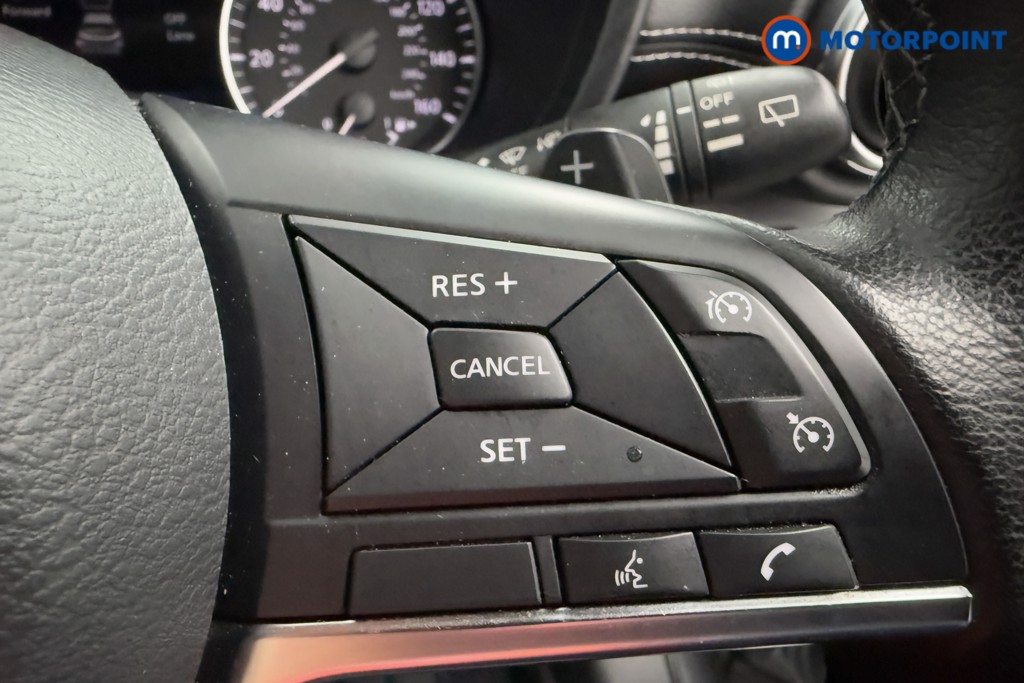 Nissan Juke N-Connecta Automatic Petrol SUV - Stock Number (1572643) - 5th supplementary image