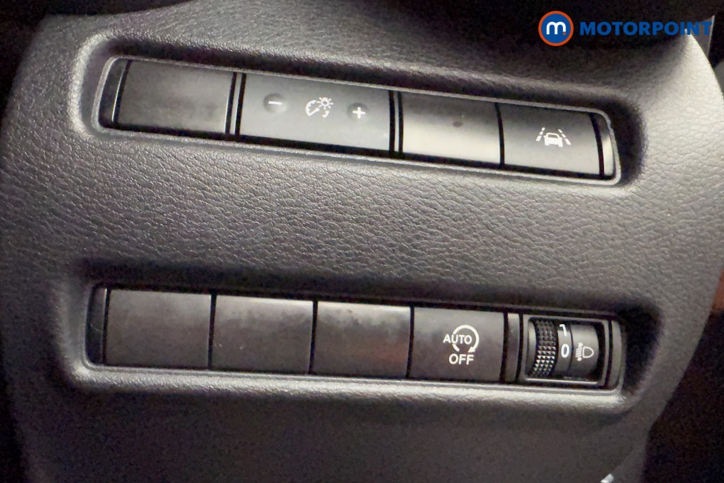 Nissan Juke N-Connecta Automatic Petrol SUV - Stock Number (1572643) - 16th supplementary image