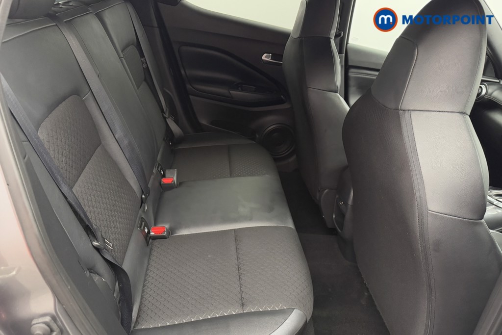 Nissan Juke N-Connecta Automatic Petrol SUV - Stock Number (1572643) - 21st supplementary image