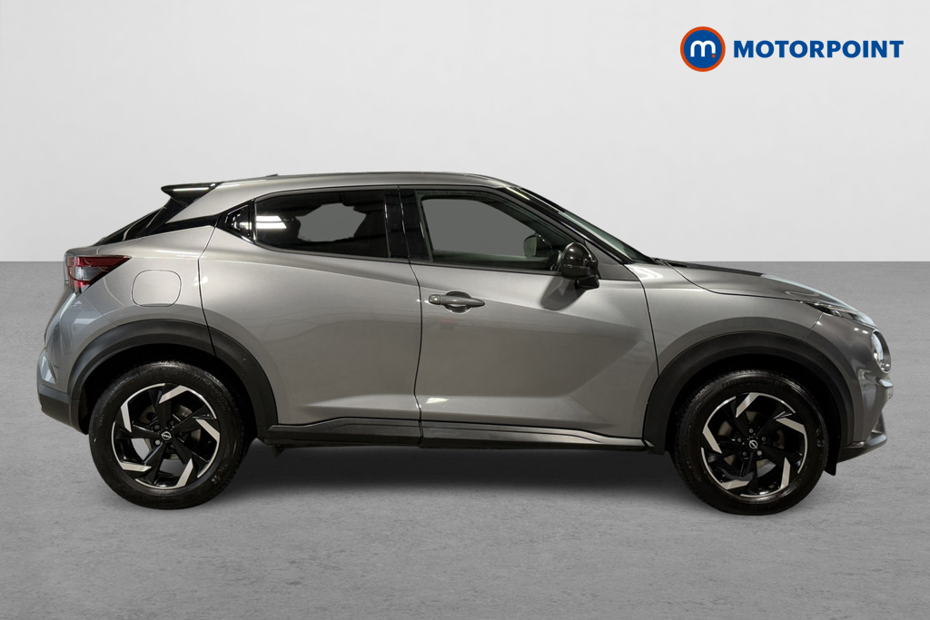 Nissan Juke N-Connecta Automatic Petrol SUV - Stock Number (1572643) - Drivers side